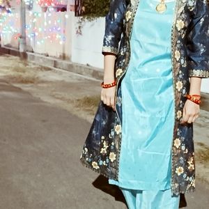 Full Aurelia kurti set size X's